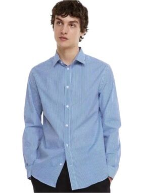 H&M Light Blue Pinstripe Casual Button-Down Shirt